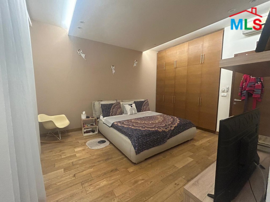 Elegant Apartment For Sale in Clemenceau, Ras Beirut