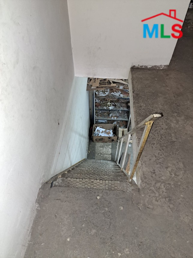 Industrial Shop With Mezanine For Sale In Bouchrieh