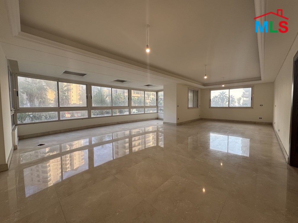 Spacious Apartment For Sale in Ramlet El Bayda