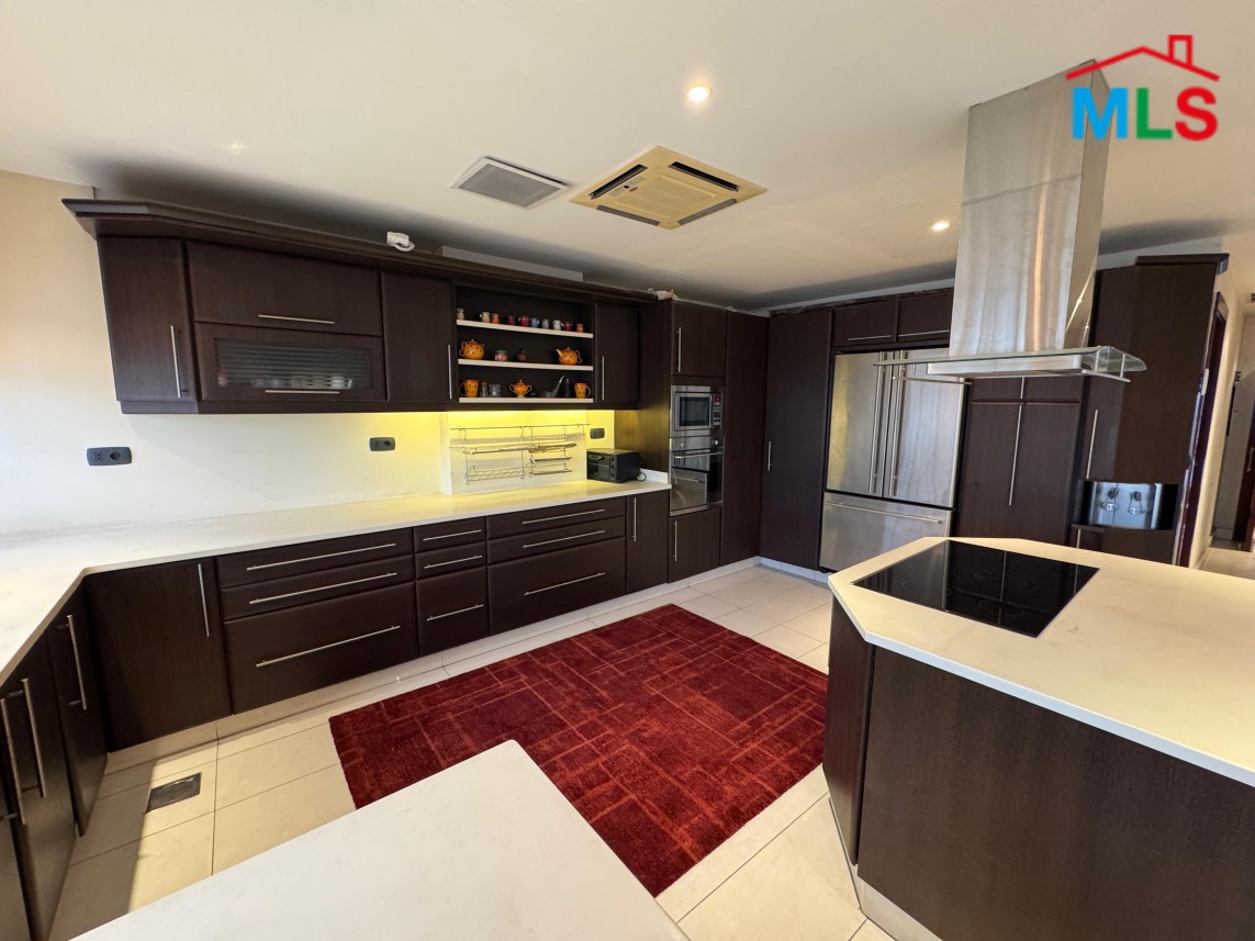 High-End 3 Bedroom Apartment For Sale in Koraytem