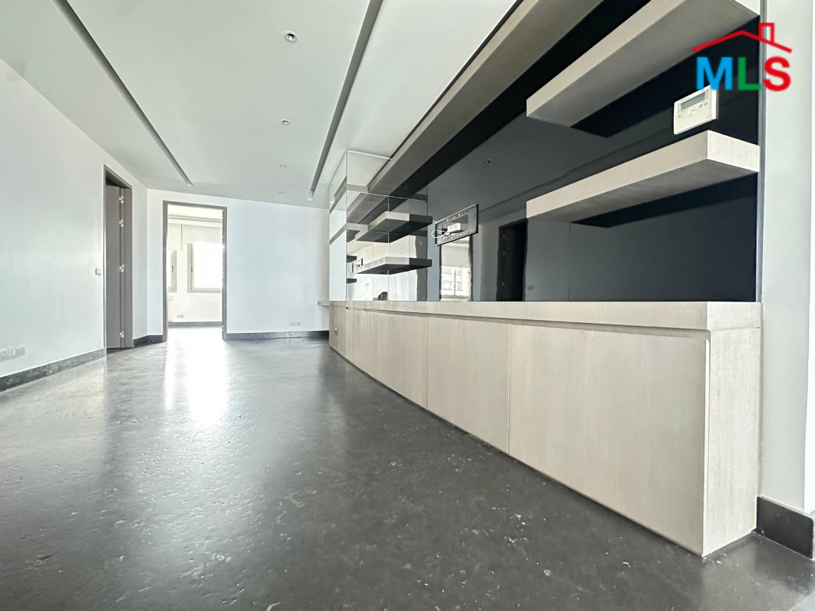 High-End Apartment with Sea View For Sale in Clemenceau, Ras Beirut