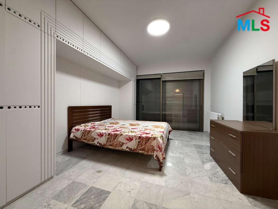 Elegant 4-Bedroom Apartment For Sale in Select area of Achrafieh, Carré D'or