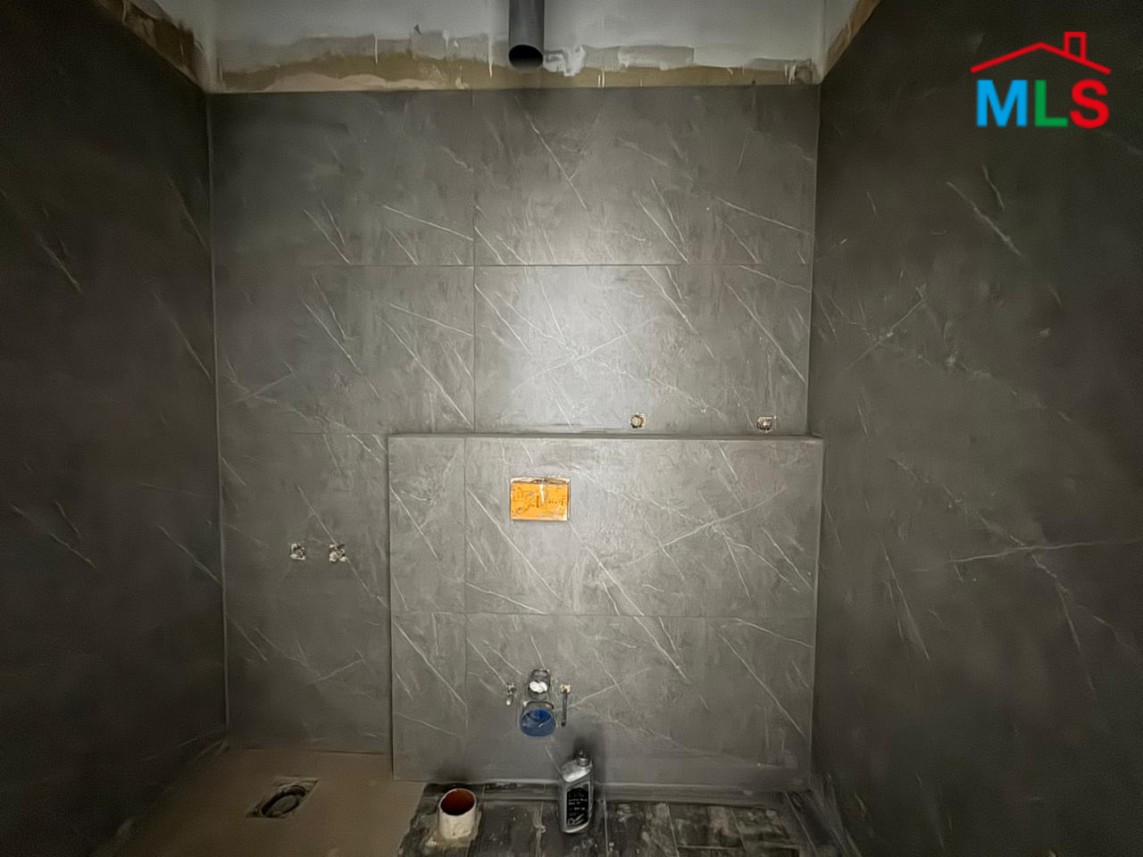 Spacious Apartment With Terrace For Sale in Baabdat