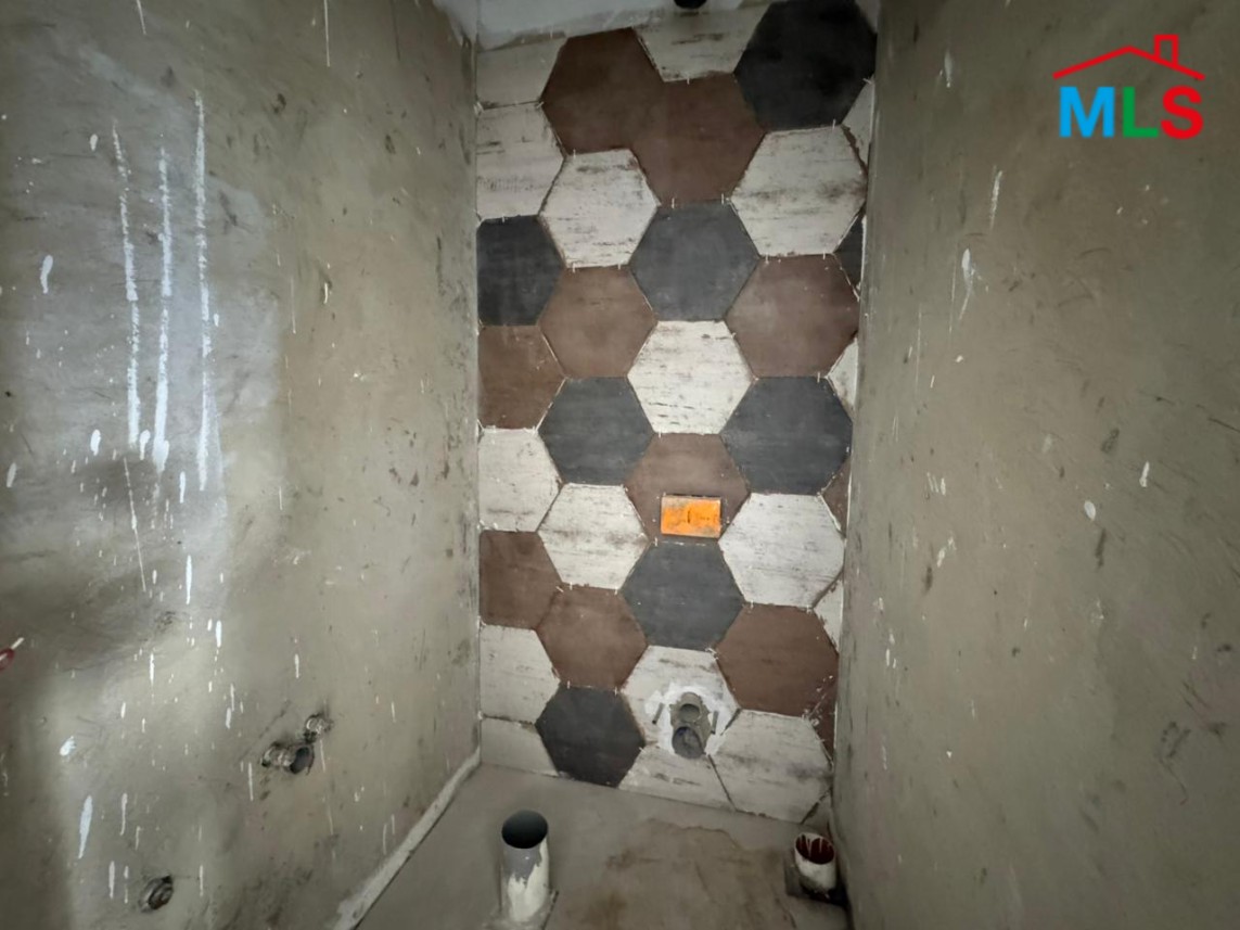 Spacious Apartment With Terrace For Sale in Baabdat