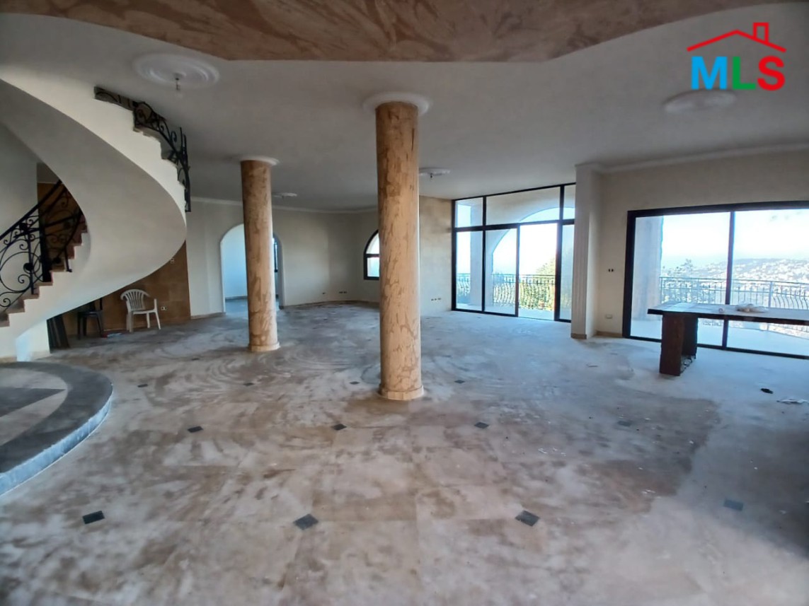 Villa For Sale in Beit Chabeb With Panoramic View
