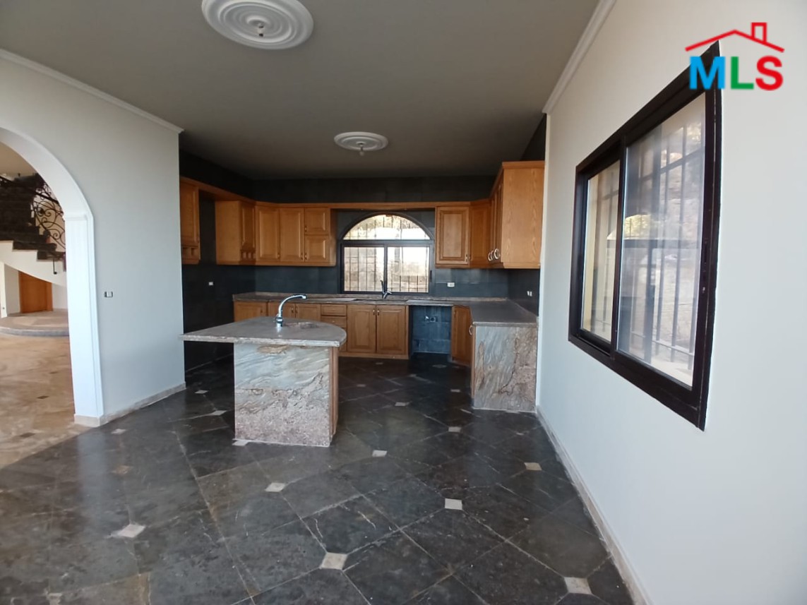 Villa For Sale in Beit Chabeb With Panoramic View