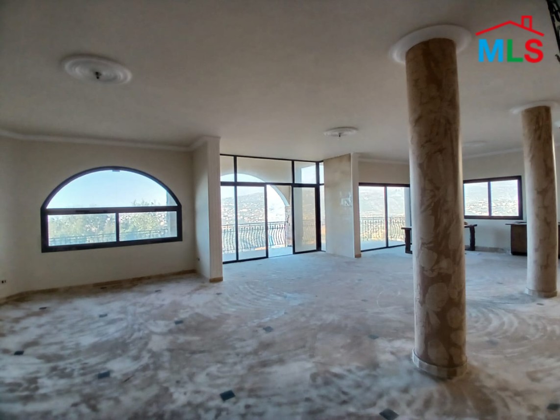 Villa For Sale in Beit Chabeb With Panoramic View