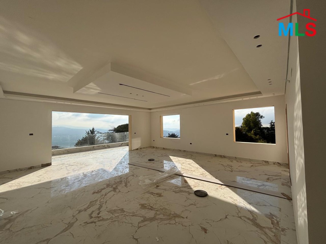 3-Bedroom Apartment For Sale in Baabdat