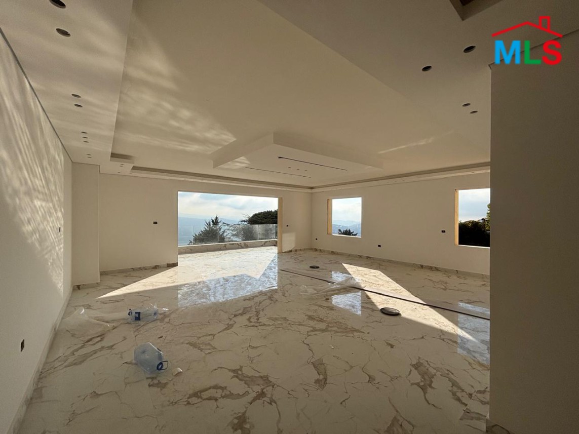 3-Bedroom Apartment For Sale in Baabdat