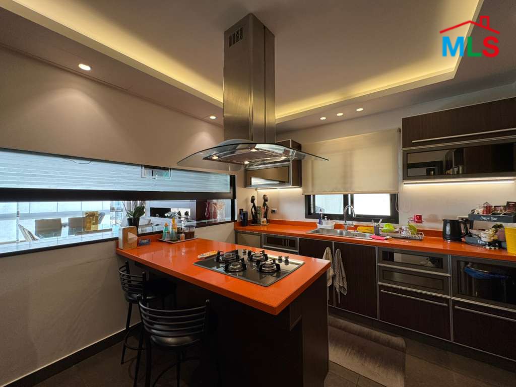 Fully Furnished Decorated High-End Apartment For Sale in Mansourieh