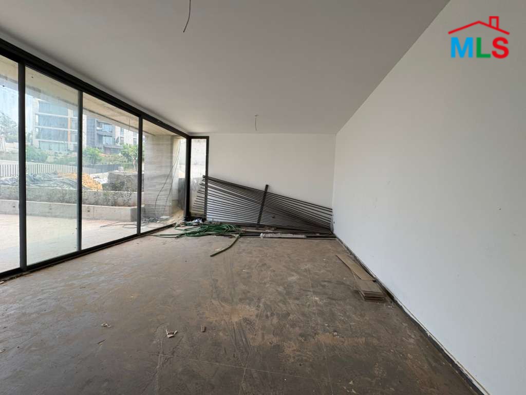 Brand New Apartment With Garden For Sale in Beit Meri