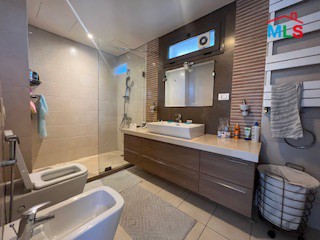 Spacious 4-Bedroom Apartment For Sale in Sanayeh, Ras Beirut