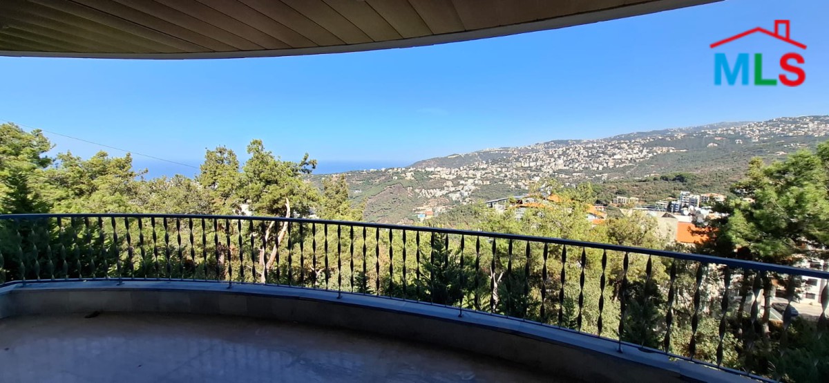Deluxe Apartment With Sea & Mountain View For Sale in Qornet Al Hamra