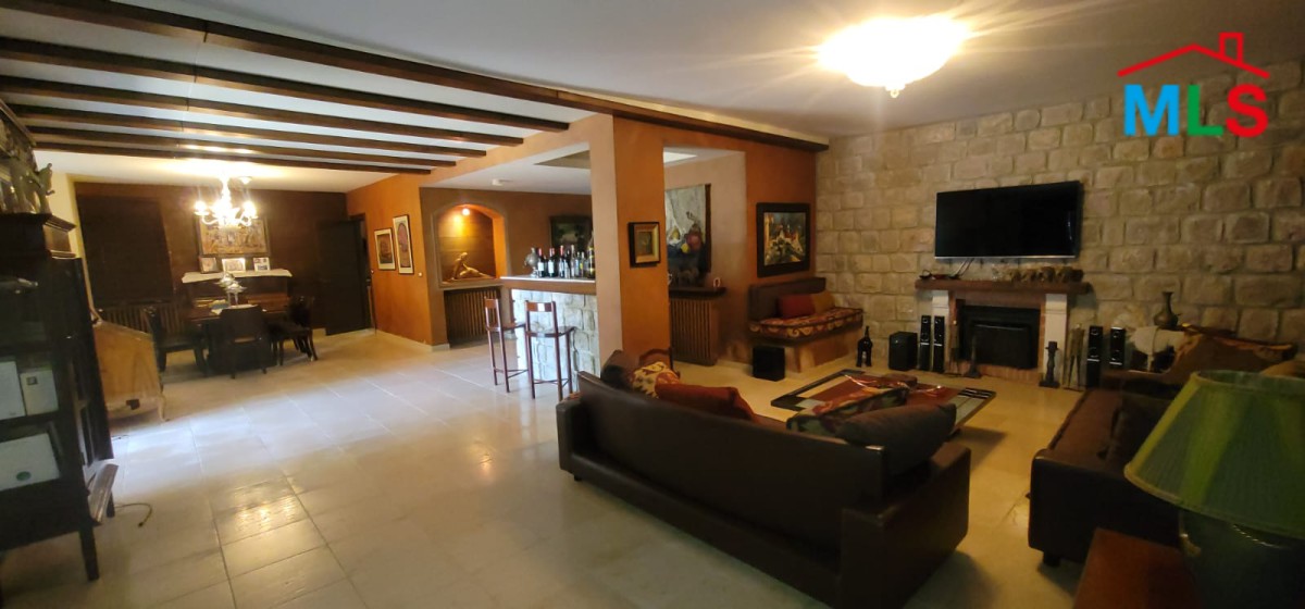 Furnished Villa With A Big Garden For Sale in Ajaltoun