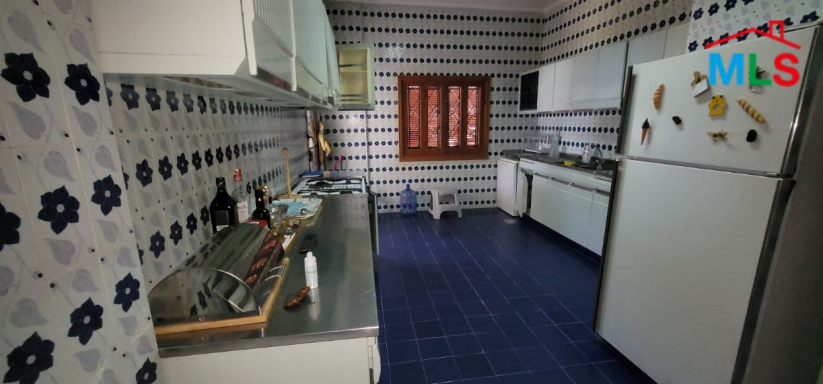 Furnished Villa With A Big Garden For Sale in Ajaltoun