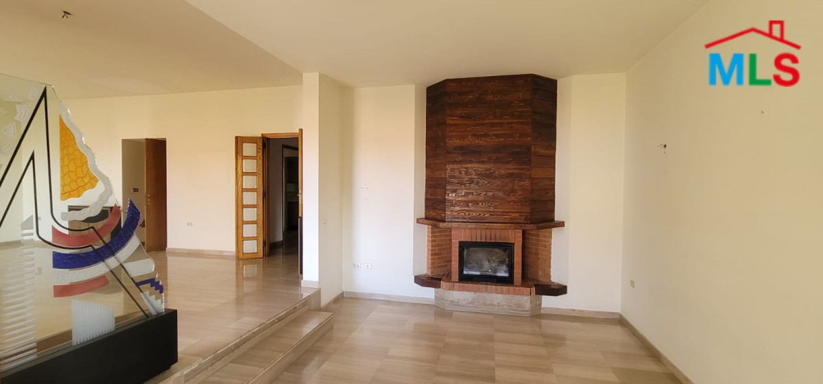 Spacious Apartment For Sale in Ballouneh