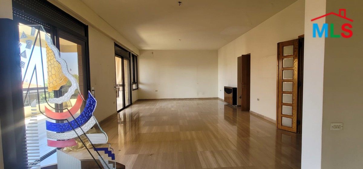 Spacious Apartment For Sale in Ballouneh