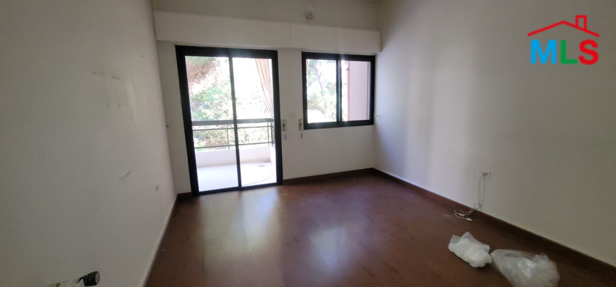 Spacious Apartment For Sale in Ballouneh