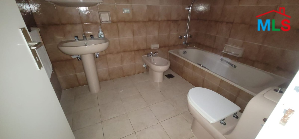 Spacious Apartment For Sale in Ballouneh