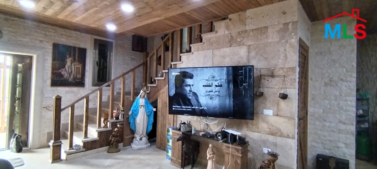 Fully Equipped Old House For Sale in Laqlouq
