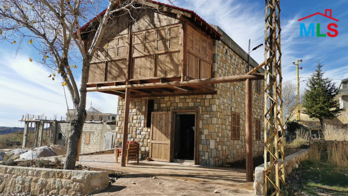 Fully Equipped Old House For Sale in Laqlouq