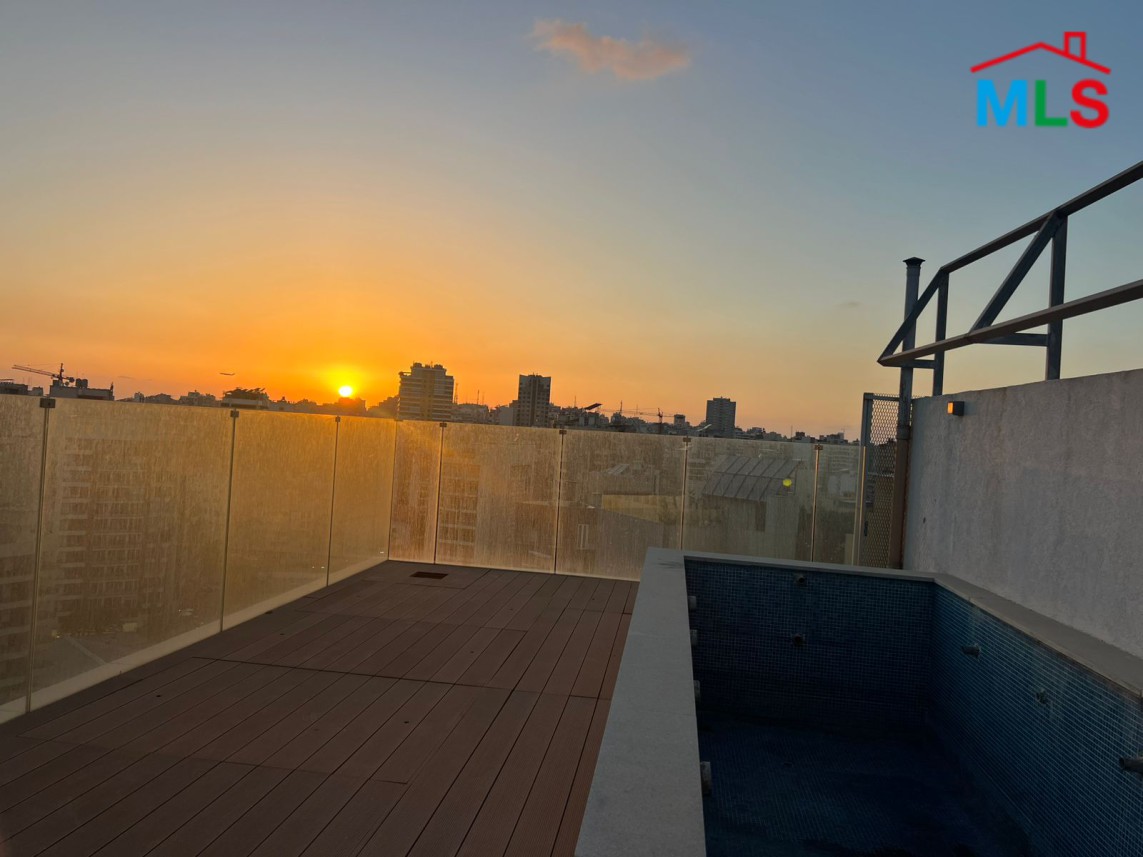 Private Living! 3-Bedroom Duplex For Sale in Achrafieh, Nazareth