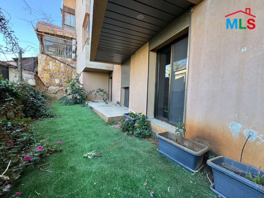 300 SQM Apartment With Panoramic Seaview For Sale in Mansourieh