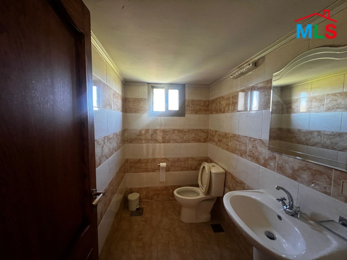 Land with Individual House & Mountain View For Sale in Bkifa