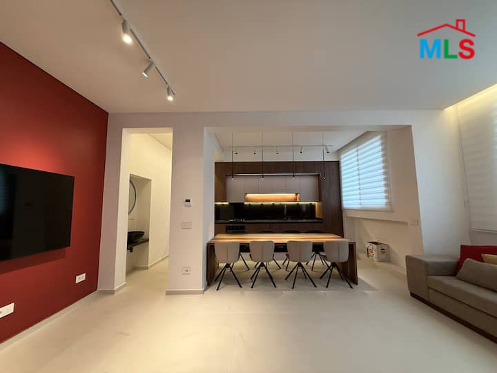 Modern & Fully Renovated Apartment For Sale in Achrafieh, Rmeil