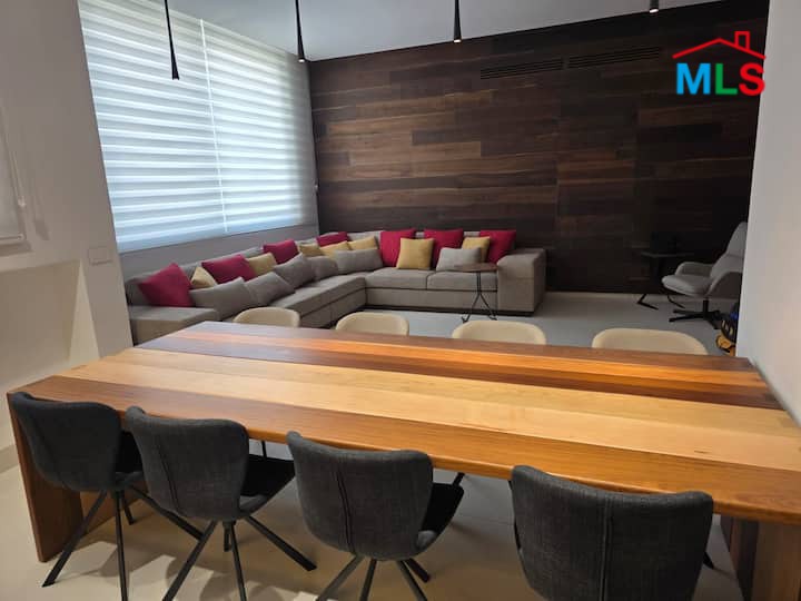 Modern & Fully Renovated Apartment For Sale in Achrafieh, Rmeil