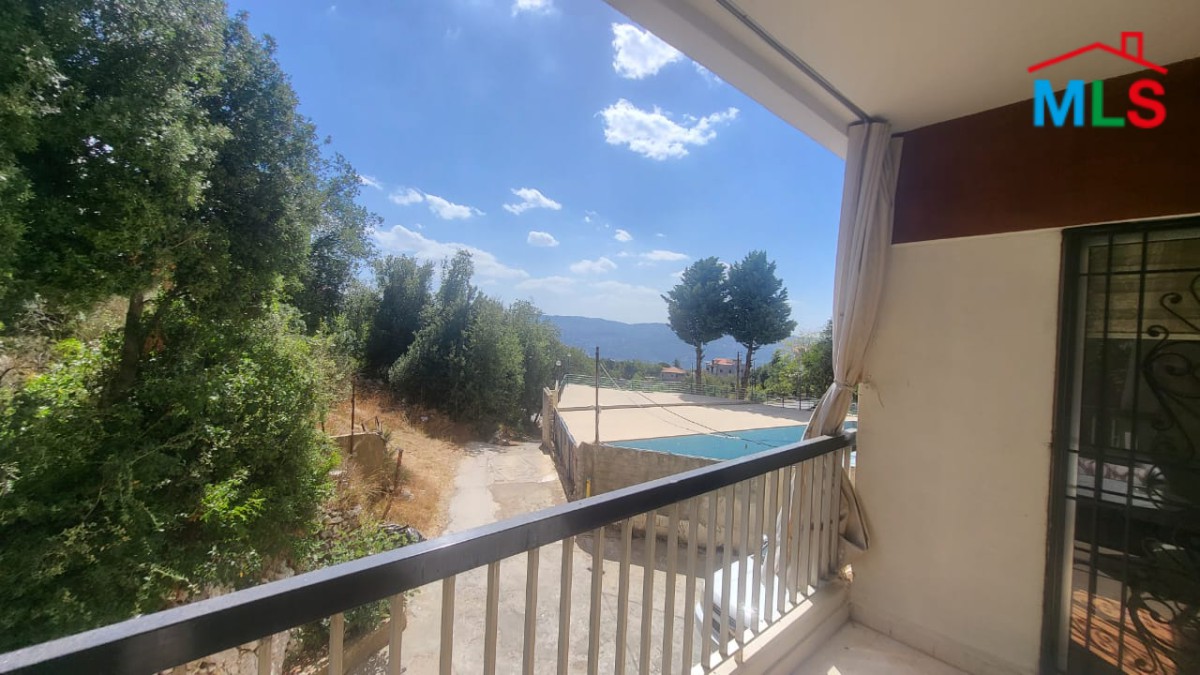 Spacious & Furnished Apartment For Sale in Rayfoun