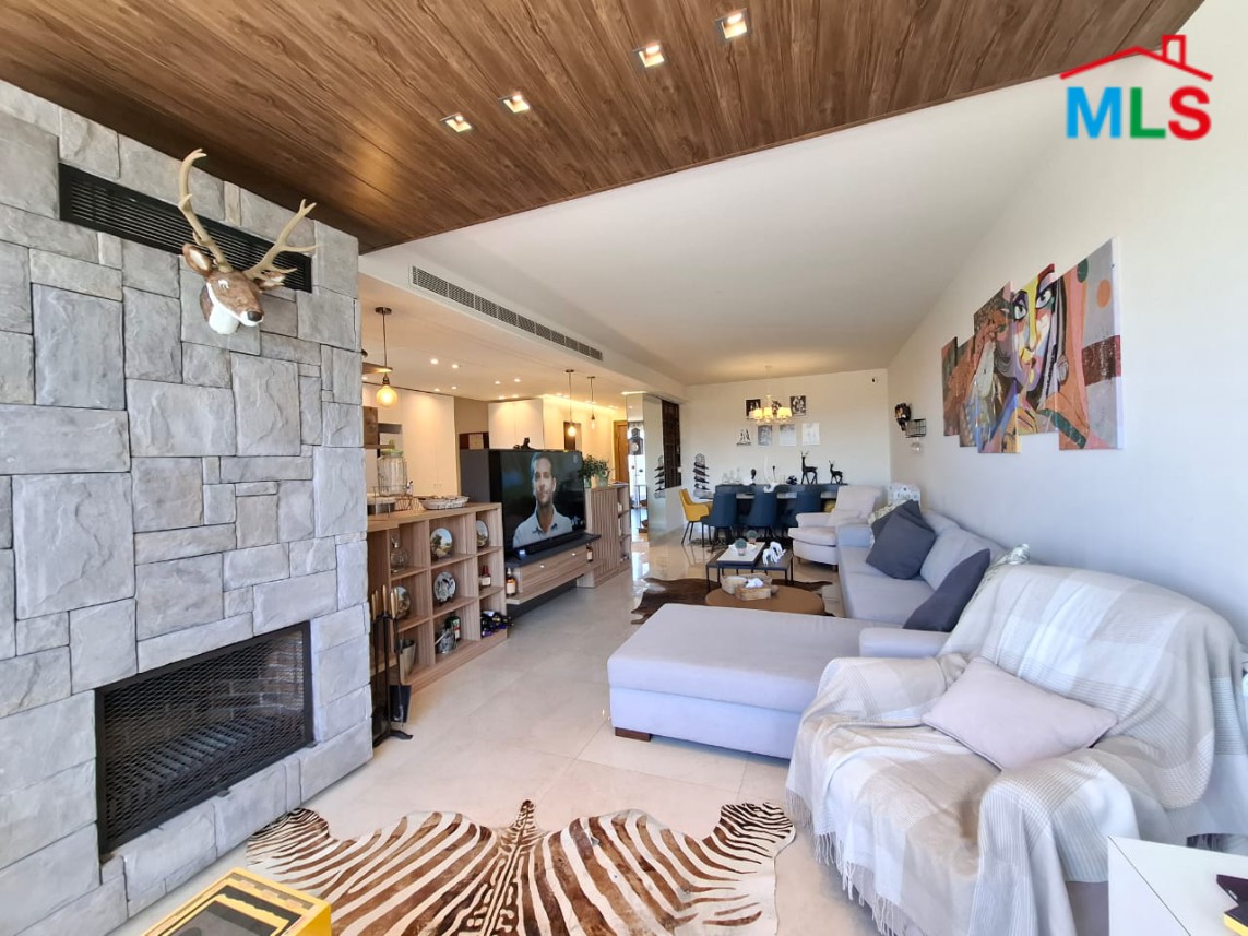 Luxurious Modern Fully Furnished Apartment For Sale in Rayfoun