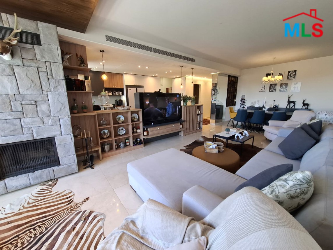 Luxurious Modern Fully Furnished Apartment For Sale in Rayfoun