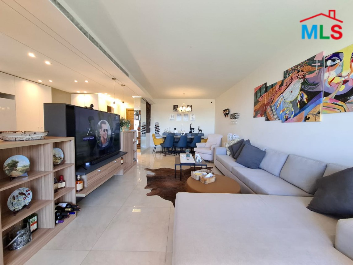 Luxurious Modern Fully Furnished Apartment For Sale in Rayfoun