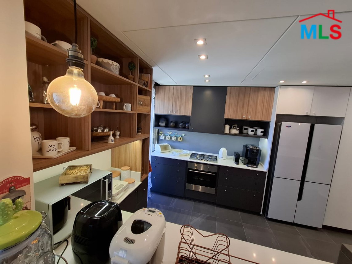 Luxurious Modern Fully Furnished Apartment For Sale in Rayfoun