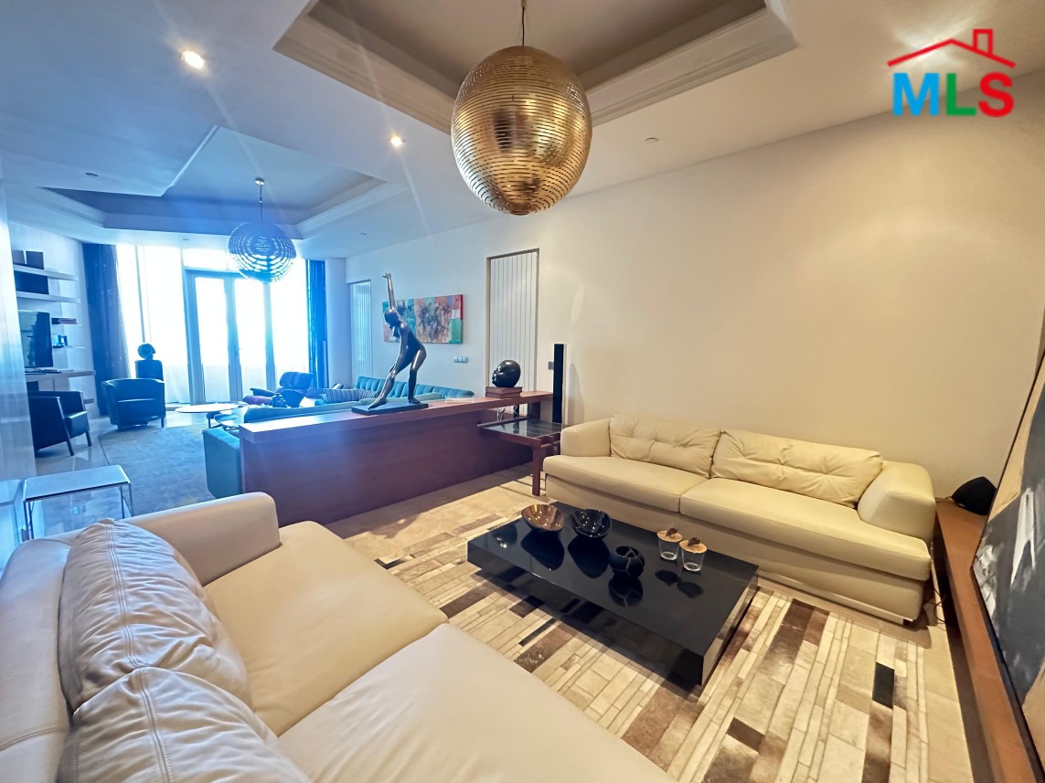 Beautiful 3-Bedroom Apartment For Sale in Down Town