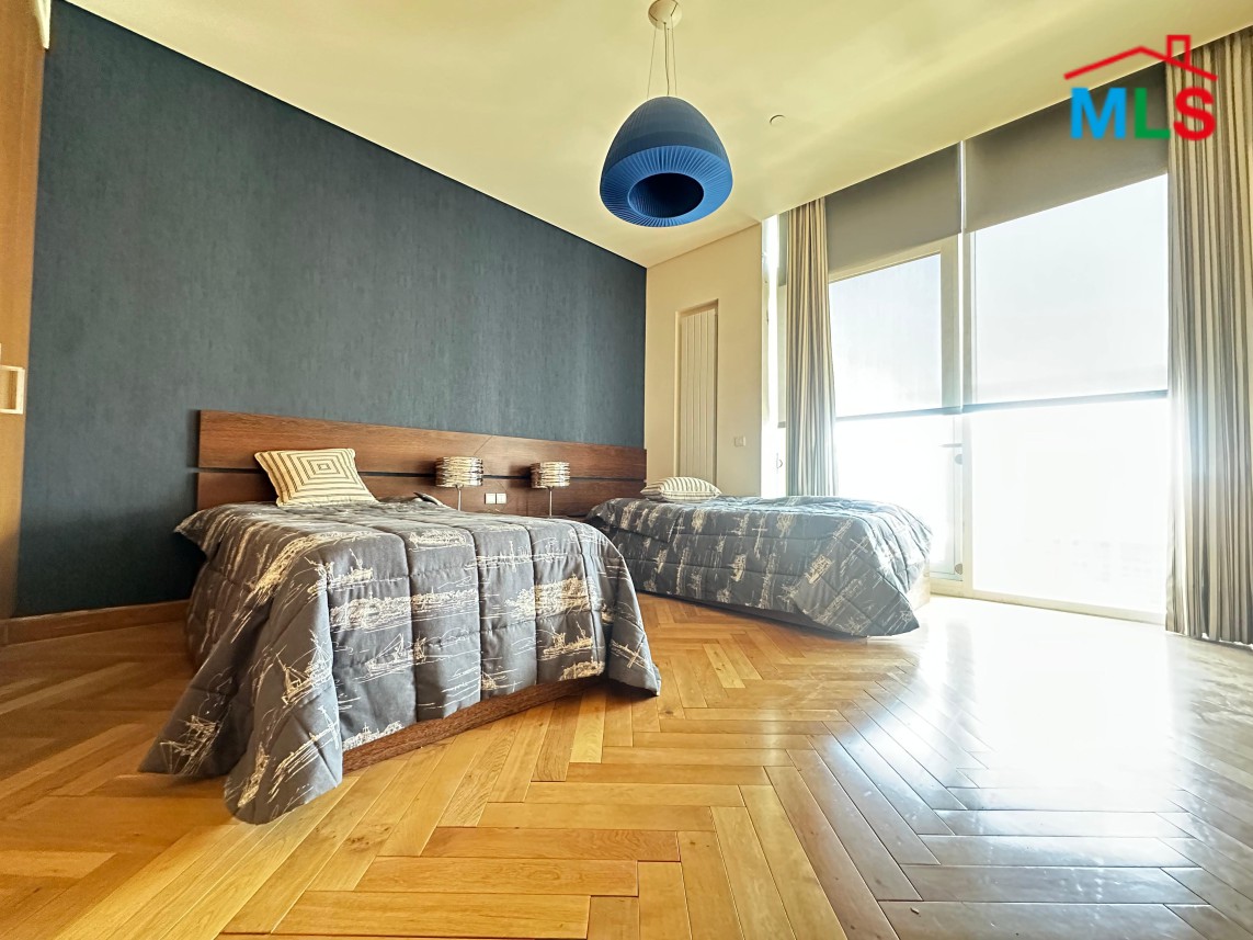 Beautiful 3-Bedroom Apartment For Sale in Down Town