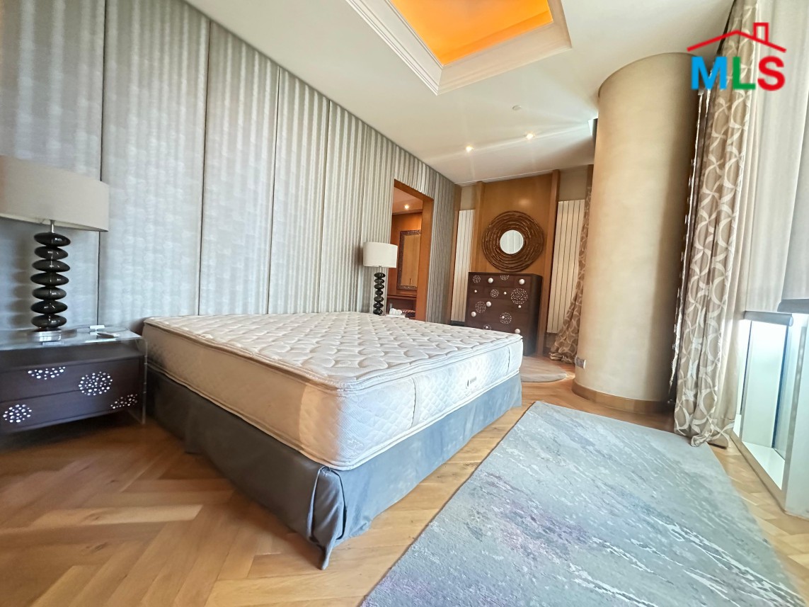 Beautiful 3-Bedroom Apartment For Sale in Down Town