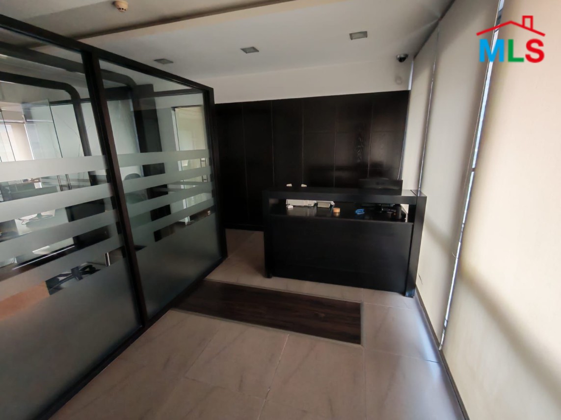 Spacious Office For Sale In Prime Location in Achrafieh, Sassine