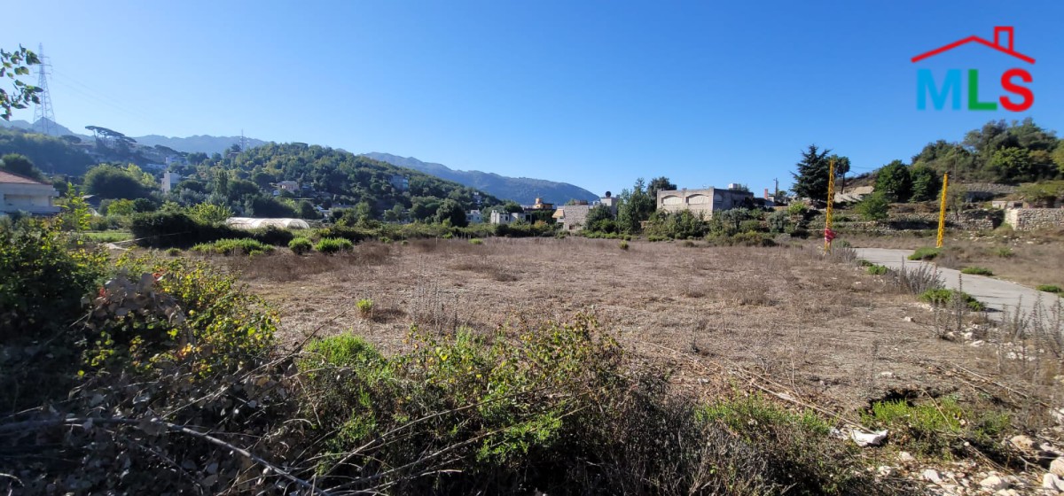 2,190 SQM Land For Sale in Ghine