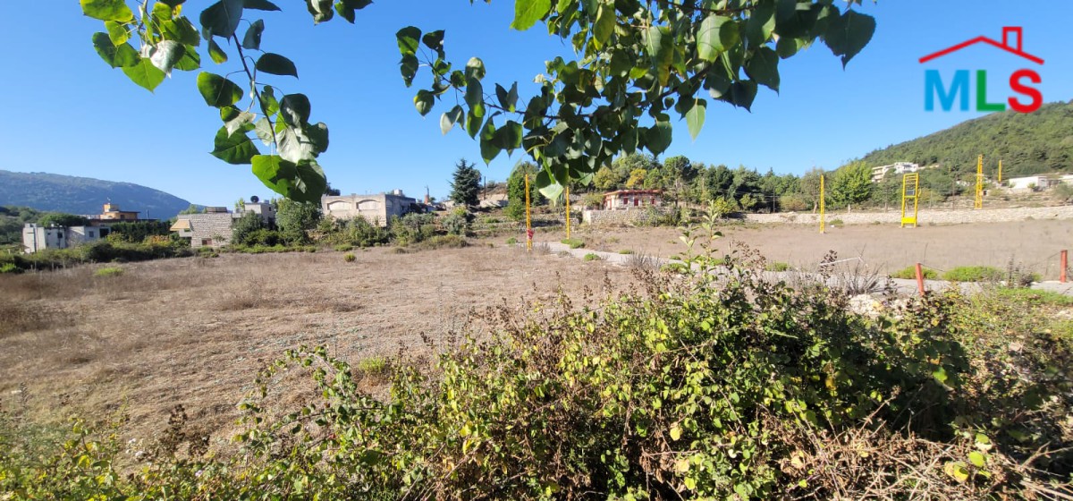 2,190 SQM Land For Sale in Ghine