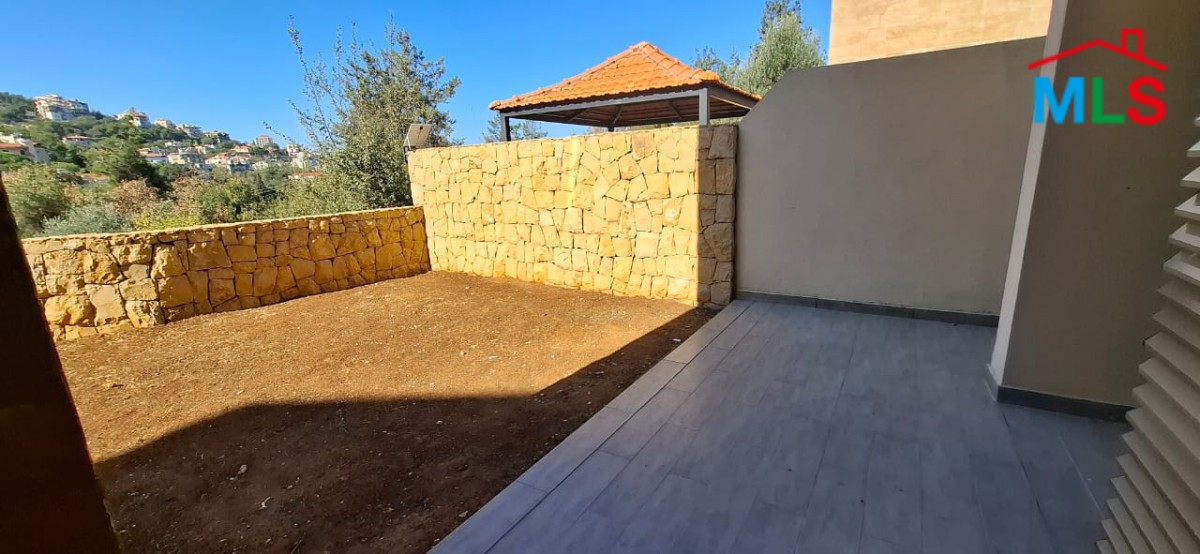 Apartment in Gated Community with Terrace & Garden For Sale in Ain Alak