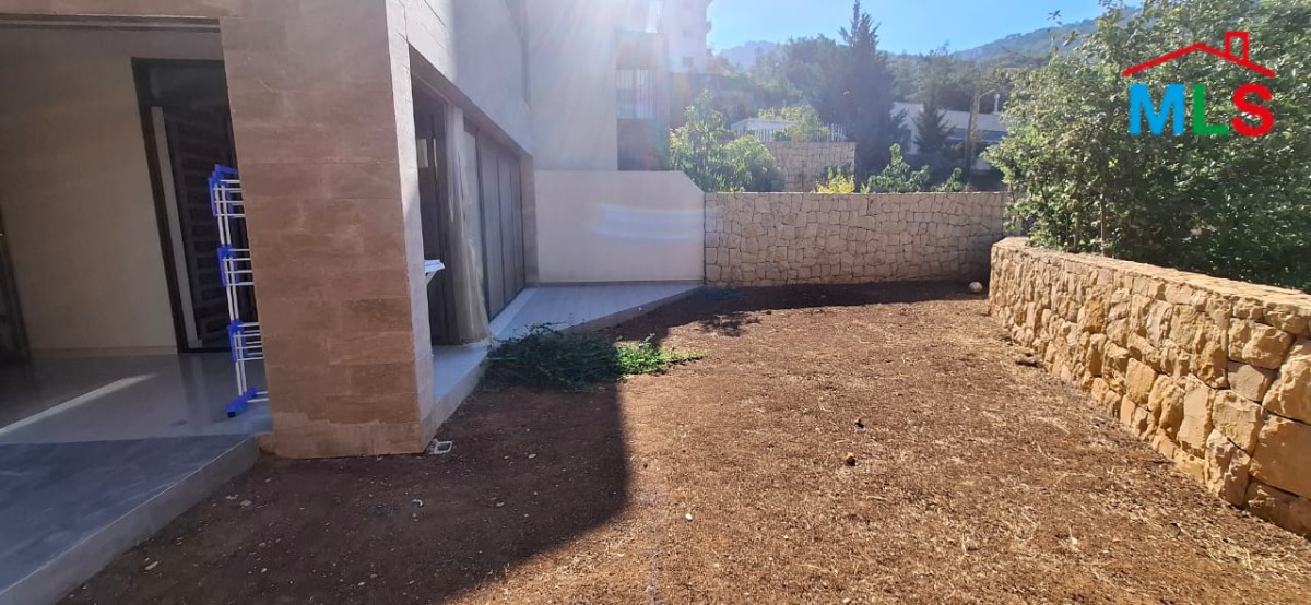 Apartment in Gated Community with Terrace & Garden For Sale in Ain Alak