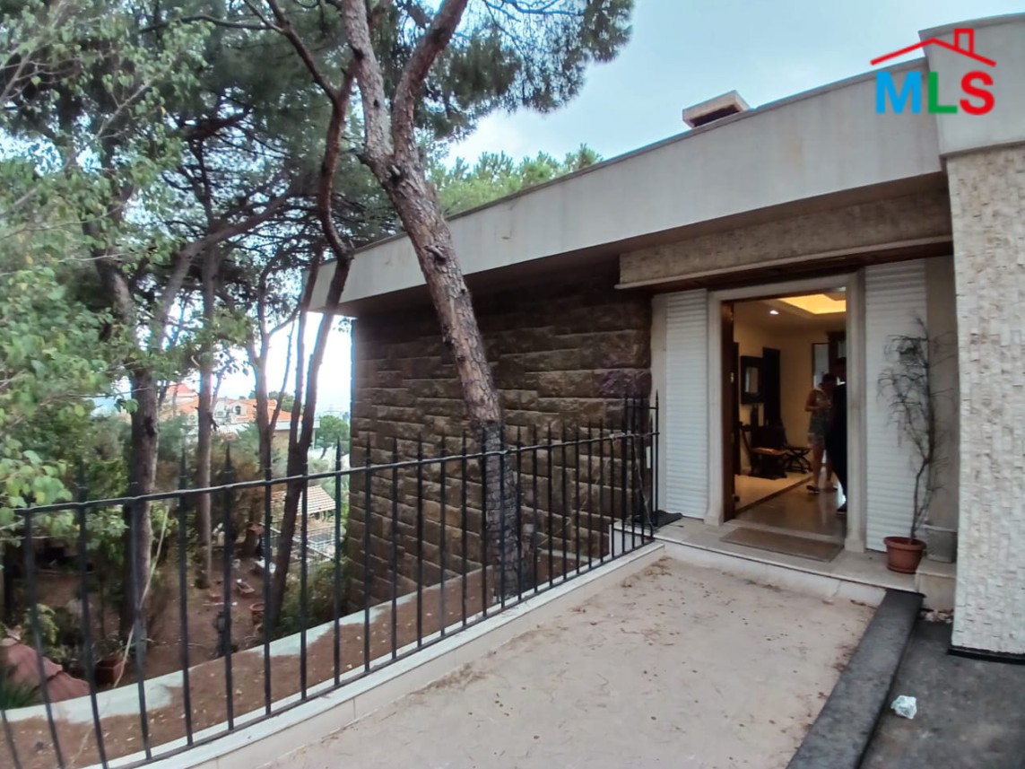 EXCLUSIVE! Charming Villa With Pool & Garden For Sale in Rabieh