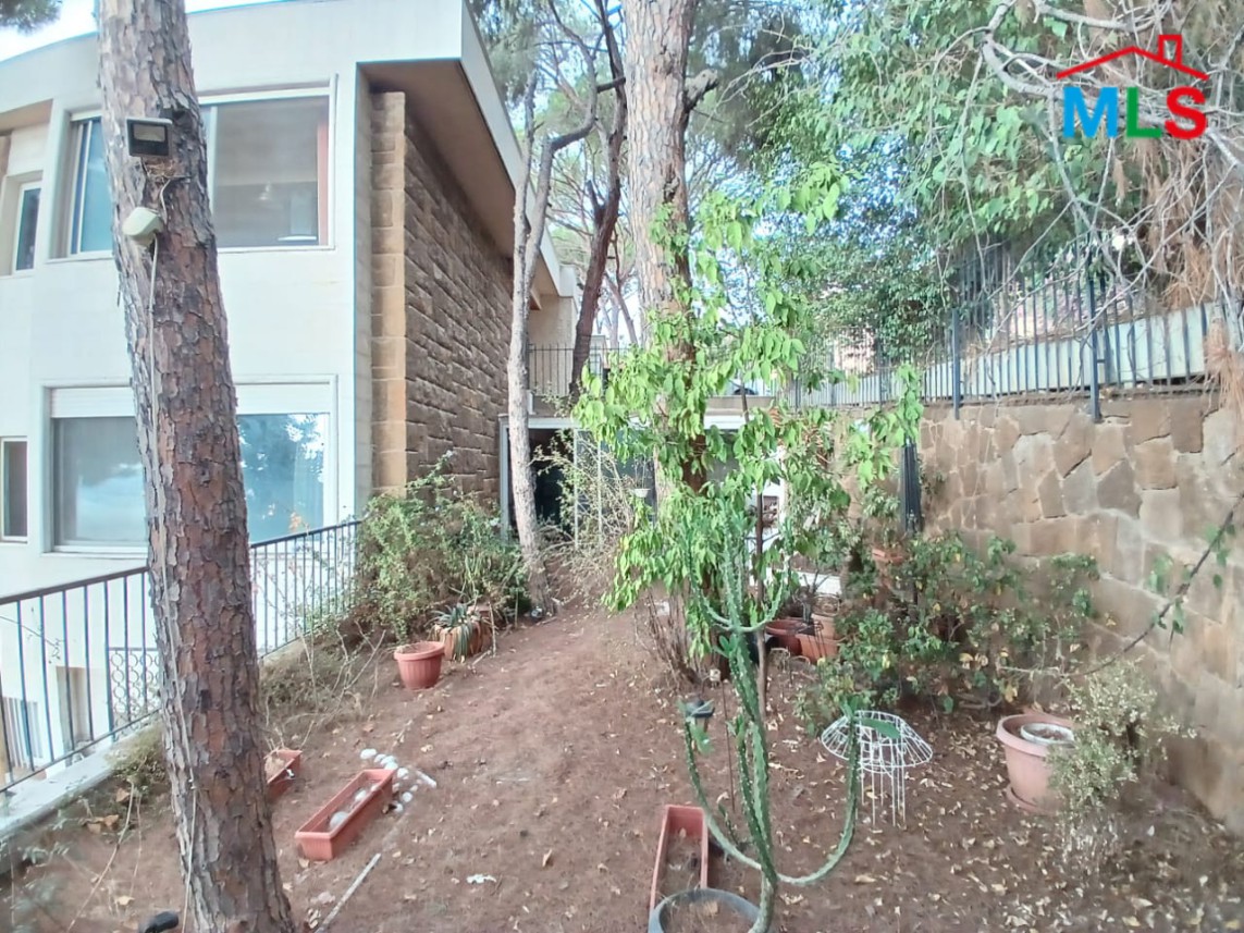EXCLUSIVE! Charming Villa With Pool & Garden For Sale in Rabieh