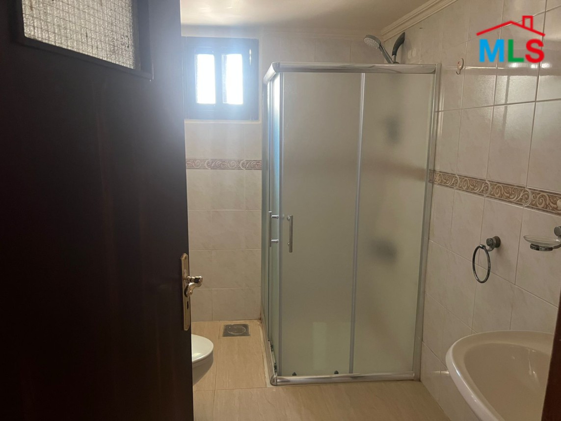 An Individual Building For Sale in Chanay, Bhamdoun