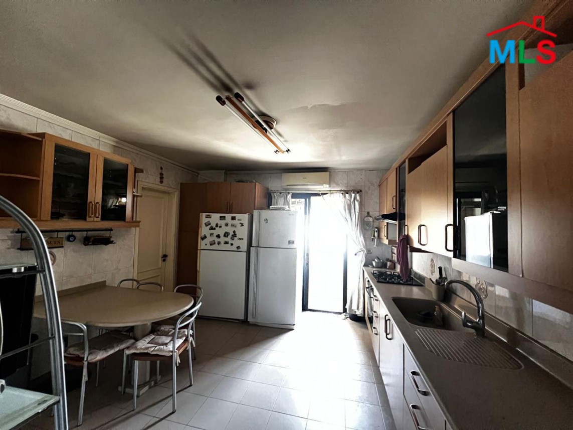 Spacious Apartment For Sale in Hay Al-American, Hadath