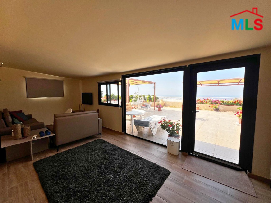Luxurious Duplex with Terrace & Panoramic View For Sale in Yarzeh