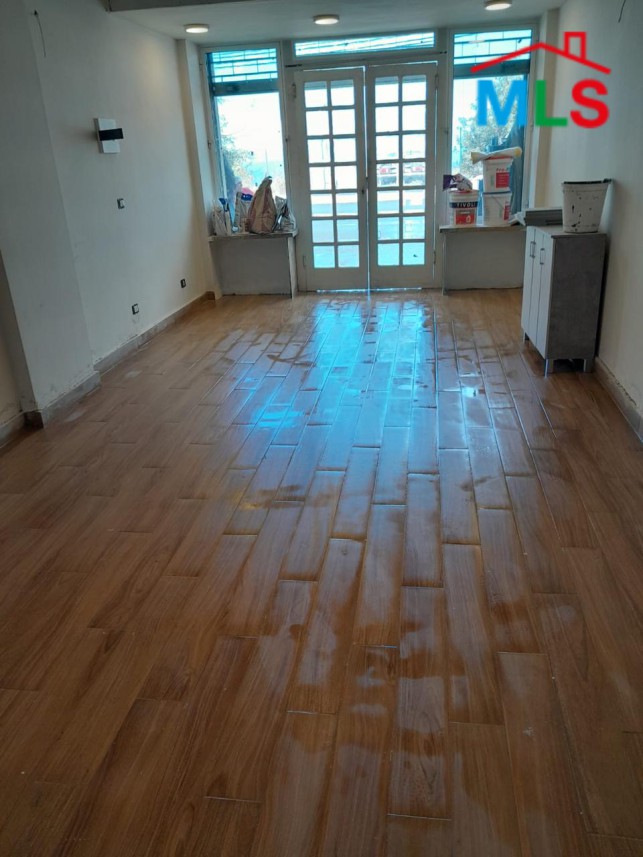 30 SQM Shop For Sale in Beit Meri