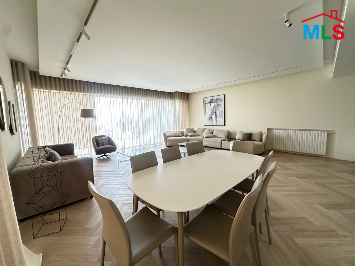 Elegant & Modern Apartment For Sale in Saifi Village